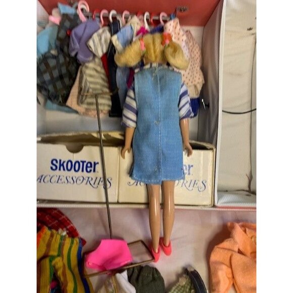 Vintage 1960s Skooter Doll Set with Accessories & Clothes Case - Picture 5 of 15